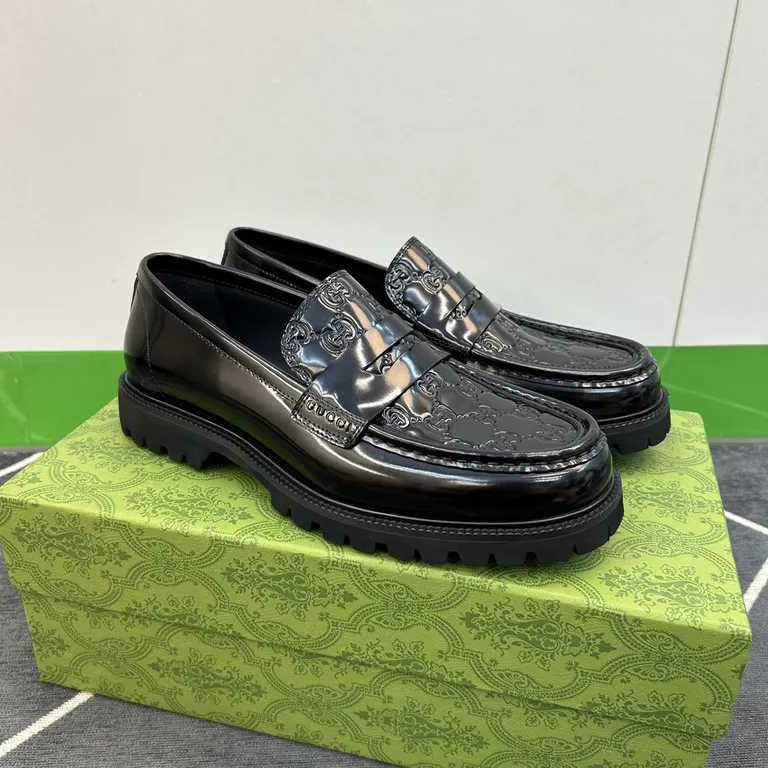 Gucci Shoe 